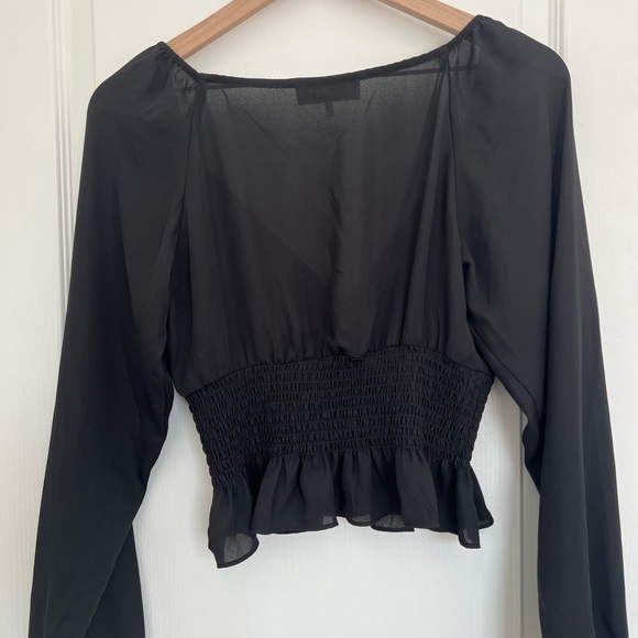 WAYF Smocked Waist Top | black | S - Picture 4 of 13